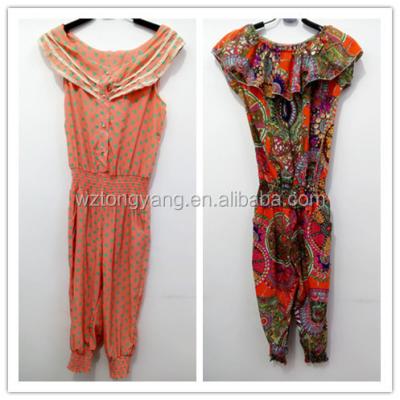 China Fashion and popular hot selling used clothing company reps fabrics for ladies for sale