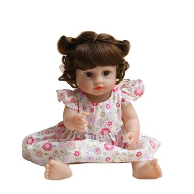 China 18 Inch Girl's Toy Hot Selling Product Healthy Princess Baby Doll Toy Battery Operated Silicone Material for sale