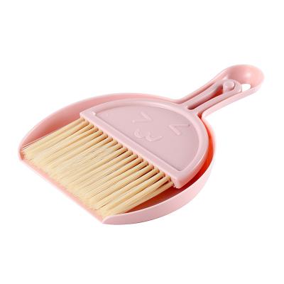 China Mini Broom And Dustpan Set Popular Desk Viable For Computer Keyboard Cleaning Scraps for sale