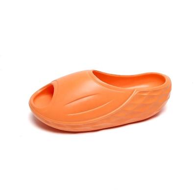 China Soft EVA Beach Rubber Slippers Casual Slippers High Quality Yeezy Bottom Fish Mouth Fashion Trend Women Thick Slippers Wholesale For Men for sale