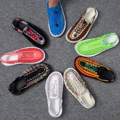 China New Design Flat Sandals Men's Outdoor Beach Shoes Breathable Slippers Fashion Personality Woven Leather Casual Sandals For Men for sale