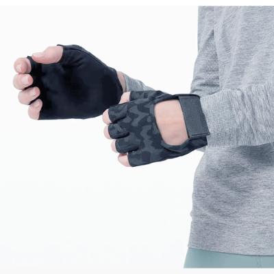 China Non Slip & Breathable High Quality Non-slip Gloves Weightlifting Gloves Fitness Gym Sports Half Finger for sale