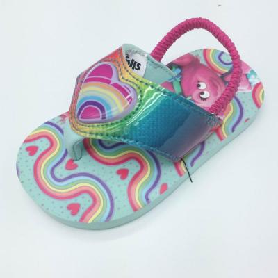 China 2019 New Style Summer Beach Slipper New Style Kids Light Shoes Kids Led Flashing Light Up Sandals for sale