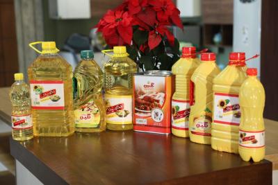 China Food Refined Sunflower Oil,Edible Sunflower Oil,Sunflower Cooking Oil 99.9% Pure for sale