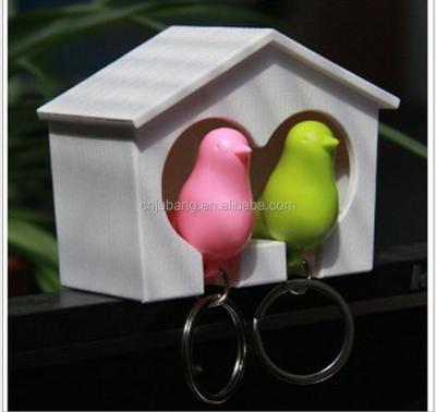 China Gift Fashion Key Chains Birds Love Nest Shape Key Chain Key Chain/Wooden Animal Bird Shaped Key Chain for sale