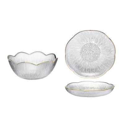 China Sustainable Modern Simple Vegetable Salad Bowl Set Household Wholesale Living Room Glacier Pattern Crystal Dessert Glass Fruit Plate for sale