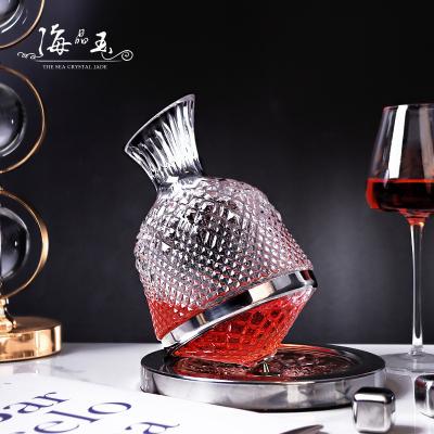 China Unique Spinning Wine Decanter Home Bar Hand Made Elegant Whiskey Decanter Transparent Liquor Crystal Unique Spinning Wine Decanter for sale