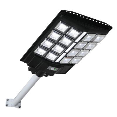 China Outdoor High Power Multifunctional ROAD 400W LED Solar Street Light Integrated Street Light for sale