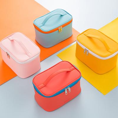 China New Arrival Large Capacity Travel PU Leather Portable Cosmetics Bag Waterproof Women Makeup for sale