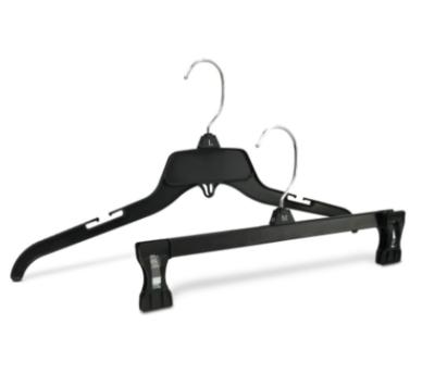 China High Quality Universal 17 Inch 484 Plastic Color Coat Hanger Non-slip Black Plastic Coat Hangers for sale