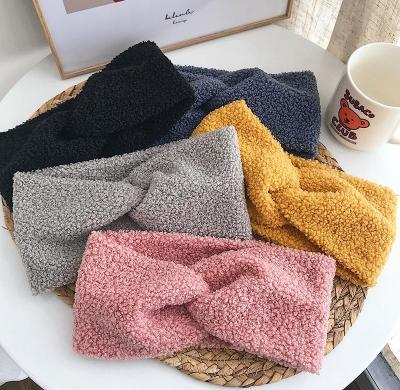 China Fashionable Cross Knot Wool Sherpa Women Elastic Hair Band Headwrap Girls Wash Face Makeup Headband Fashion Headwear Hair Accessories for sale