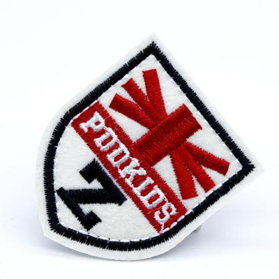 China Sustainable Chenille Label Embroidered Badge Embroidery Patches With Custom Logo for sale