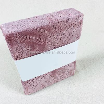 China Wholesale Nondisposable 3D Leaves Embossed Soft Knit Flannel Blanket for sale