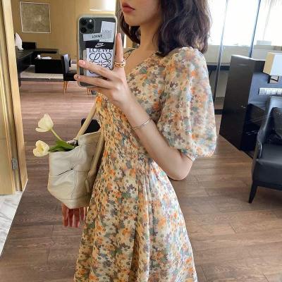 China 2022 New Design 100% Polyester Flame Retardant Printing Chiffon Beautiful Flowers Fabric For Dress And Suits for sale