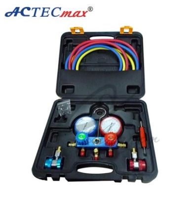 China refrigerant Digital r134a / r22 r410a manifold gauge set With 1.5 meter three-color hose for sale