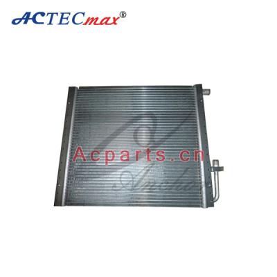 Chine Condensateur professionnel de radiateur de voiture UNIV 17 x 20 x 16mm pour la climatisation à vendre