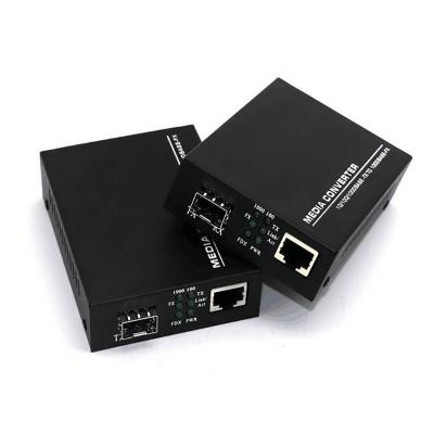 China FTTH SFP Media Converter 1*10/100/1000Mbps RJ45 Port+ 1*SFP Uplink Port Fiber Optic Media Converter for sale