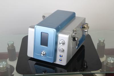 Chine machine multifonctionnelle de beauté de Dermabrasion de l'eau 100Kpa pour la peau lisse et le rajeunissement à vendre