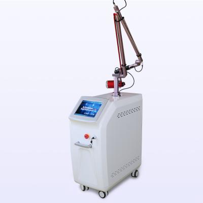 China Water Cooling Q Switch ND Yag Laser Equipment Tattoo Removal / Pigmentation Removal for sale