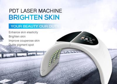 China La máquina facial ligera antienvejecedora de la terapia LED de Pdt de siete colores reduce puntos en venta