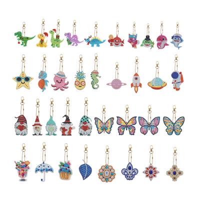 China Wholesale High Quality Simple Animal Round Drill and Drill Cartoon Special Shaped 5D Diamond Painting Keychain New DIY Art for sale