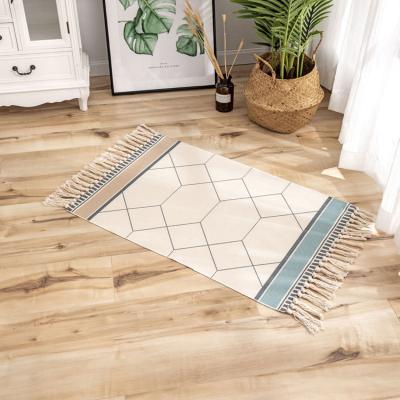 China Factory Direct Wholesale Washable Rugs And Rugs Living Room Woven Farmhouse Floor Mat Indoor Macrame Tassels Door Rugs for sale