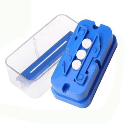 China Multifunctional Plastic Pill Organizer with Cutter Pill Divider for sale