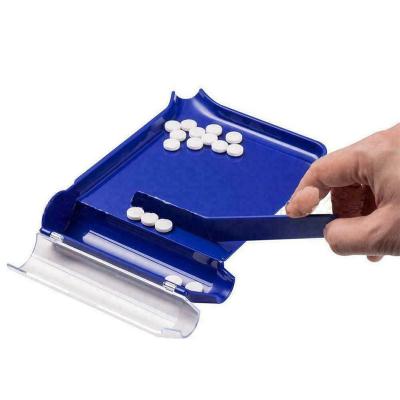 China Practical Plastic Pill Dispenser Medicine Pill Safe Plastic Dispenser Counting Tray Pill Box for sale