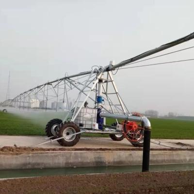 China Long Raidus Center Pivot Irrigation System, Farm Suction Irrigation System Equipment Machine for sale