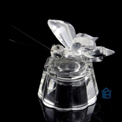 China Cheap China Baby Clear Pure Crystal Butterfly With Base For Wedding Party Souvenirs for sale