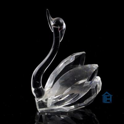 China China Christmas Gifts Simple Clear Crystal Swan Animal Figurine For Wedding Souvenir for sale