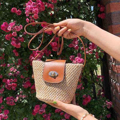 China Fashionable Messenger Bags Fashion New Holiday Tote Bag Mommy and Me Straw Beach Handbag Summer Bucket Bags 2021 Purse Handbags for sale