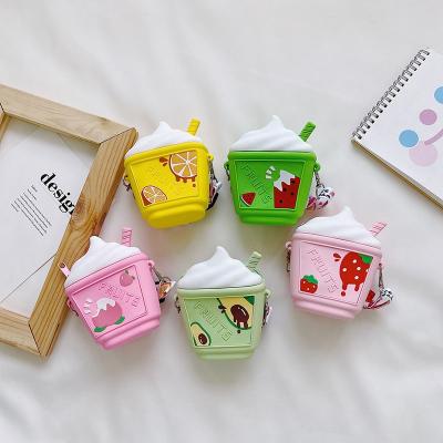 China Novelty Clips 2021 Wholesale Silicone Summer JOYIE Clips 2021 New Fashion Ice Cream Shaped Jelly Bags Kids Handbag Crossbody Small Bag for sale