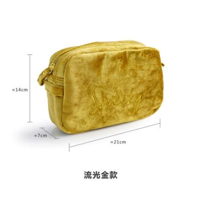 China QJMAX Fashion Storage Bag Velvet Large Capacity Small Portable Cosmetic Bag High Quality Cosmetic Bag for sale