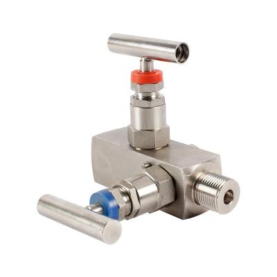 China 304 Stainless Steel Integrated Two Valve Group Coplanar Flange Mounted Pressure Transmitter for sale