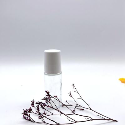 China Cosmetic Deodorant 30ml Straight Round Glass Roll On Perfume Bottle With Plastic Ball And Plastic Cap for sale