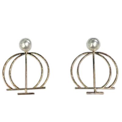 China Beautiful and durable pearl bowknot brooch decorative collar pin H-shaped round metal crown breastpin for sale