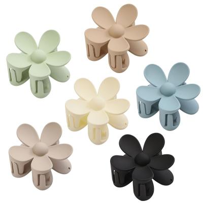 China Hair Accessories Hot Sell 6 Pack Light Colors Flower Claw Clips Daisy Hair Grabs Sweet Hair Decoration for sale