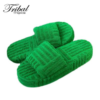 China Fuzzy Fur Slides Famous Brand Platform Fashion Fur Slippers Winter Trend New Big Size Designers Shoes For Women Ladies for sale