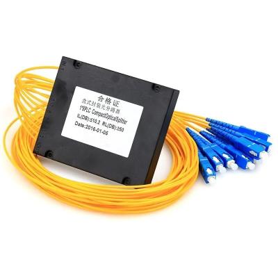 China Telecommunication Networks FTTH 1*2 Fiber Optic Splitter 1*2*4*8*16*32 With SC UPC Connector ABS Box for sale