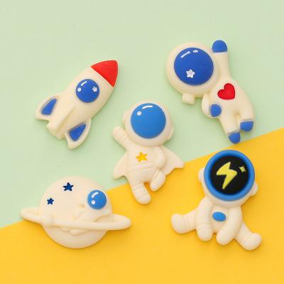 China Hot Selling Europe Astronaut Spaceship Series Flat Back Resin Accessories Diy Dollhouse Decorative Mobile Phone Shell Jewelry for sale