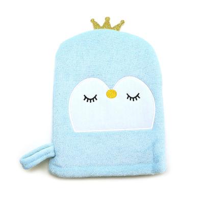 China EXFOLIATE Hot Selling Crown Baby Bath Exfoliating Scrubber Sponge Mitt Bath Mitt for sale