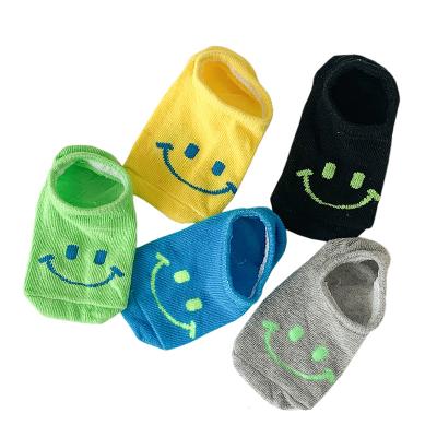 China Wholesale QUICK DRY custom design cute kids cotton socks for kids boys school girl jacquard asian cartoon crew teen sock from china for sale