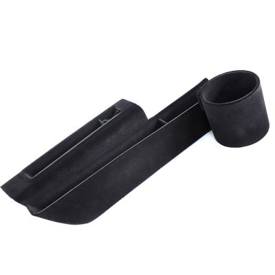 China 100% Eco-friendly Wholesale Black Velvet Car Isofrequency Repeater Audi Q5L Car Storage Box Organizers With Cup Holder for sale