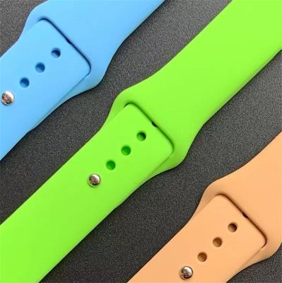 China Sports Washable Hot Selling Smart Watch Band For Apple Watch 6 i Se 5 4 3 Soft Silicone Watch Band Strap for sale