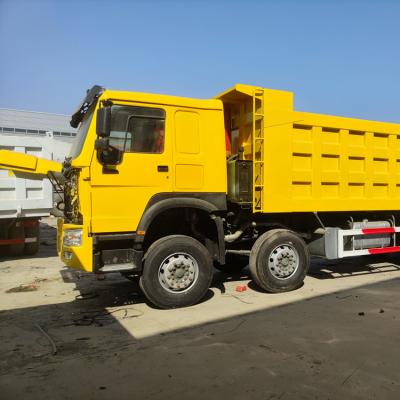 China Hot sale in Africa 3 axles bucket 28 cbm 30ton 40ton 50ton howo big dump truck 2021 > 8L for sale