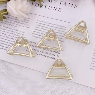 China Fashion Lady Summer Hair Decorate Long Hair Clip Mini Geometric Metal Alloy Hair Claws for sale