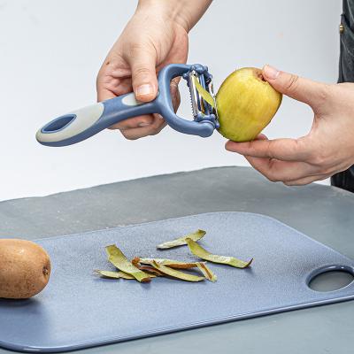 China Sustainable Kitchen Instrument Multifunctional Stainless Steel Peeler Vegetable And Fruit Peeling Super Sharp Knife for sale