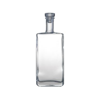 China Luxury Clear Glass Empty Bottle Square Liquor Glass Transparent Whiskey Bottles for sale