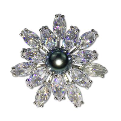 China Platinum Snowflake Brooch Alloy Girl Christmas Brooches Pins Full Cubic Zircon and Pearl Christmas Jewelry Party Gift for Women for sale